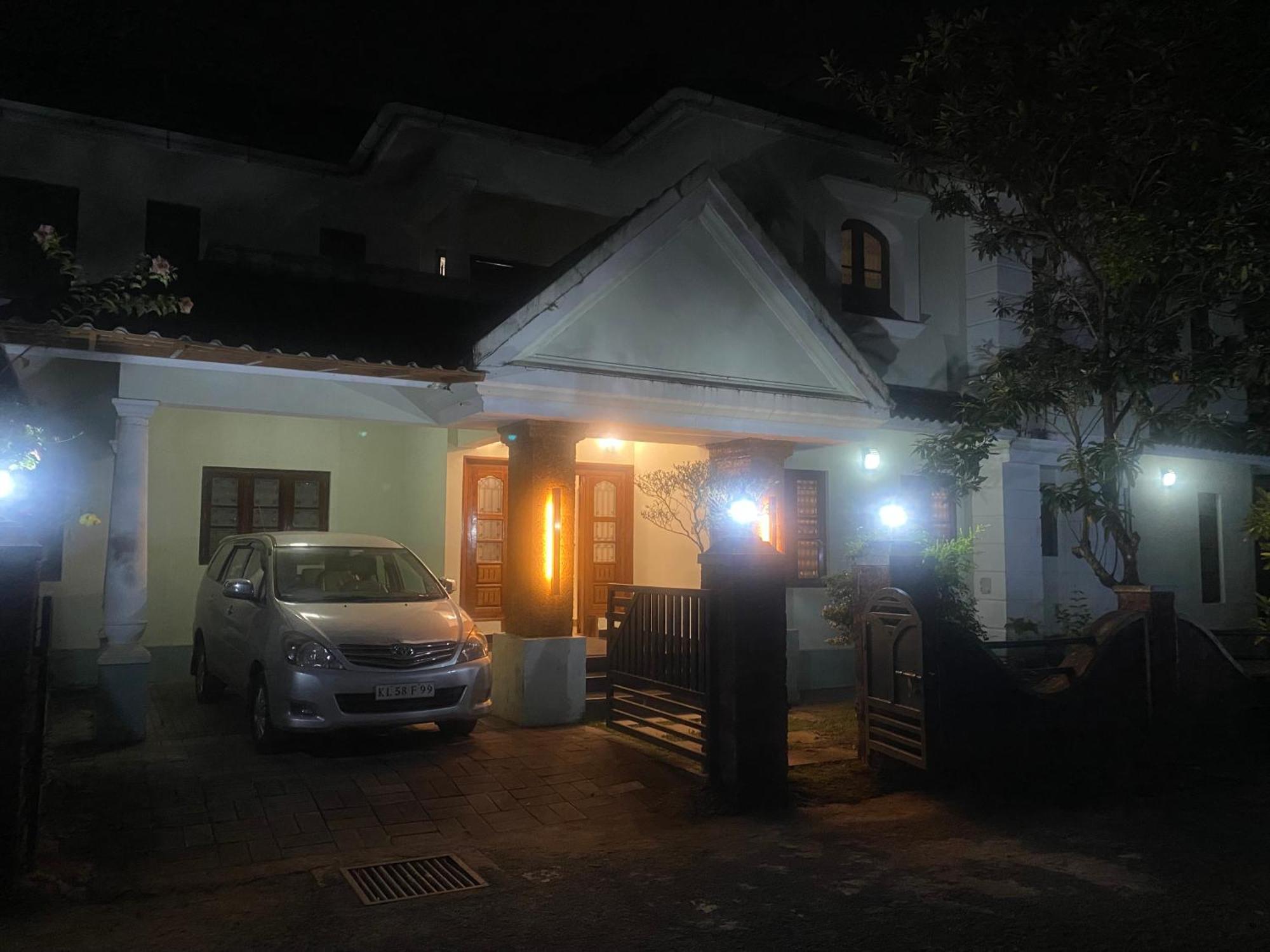 "Radhas" 4Br Villa In Gated Spring Field Community, كانور المظهر الخارجي الصورة