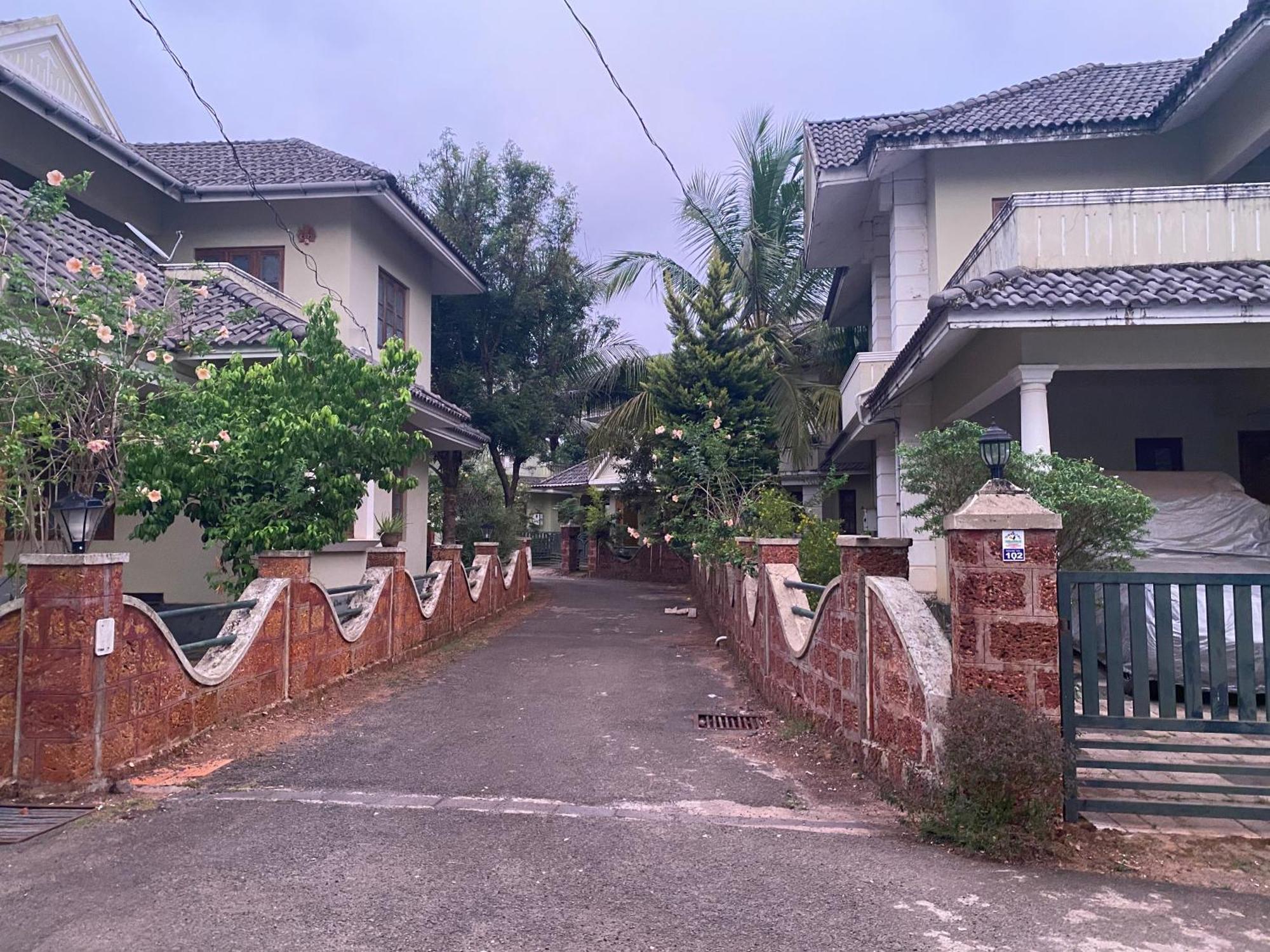 "Radhas" 4Br Villa In Gated Spring Field Community, كانور المظهر الخارجي الصورة
